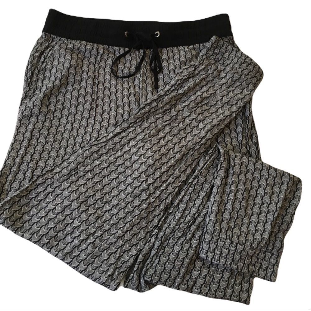 Grey print jogger pants